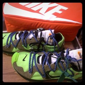OFF-WHiTE x NiKE ZOOM TERRA KiGER 5